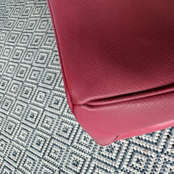 Prada Galleria Saffiano Tote, Peonia - Picture 13 of 17